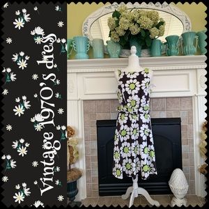 Vintage 1970’s dress, size M?